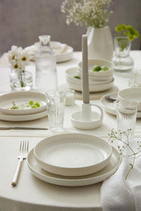 Kutahya Porcelain Bone Crest 18-Piece Dinner Set for 6 People