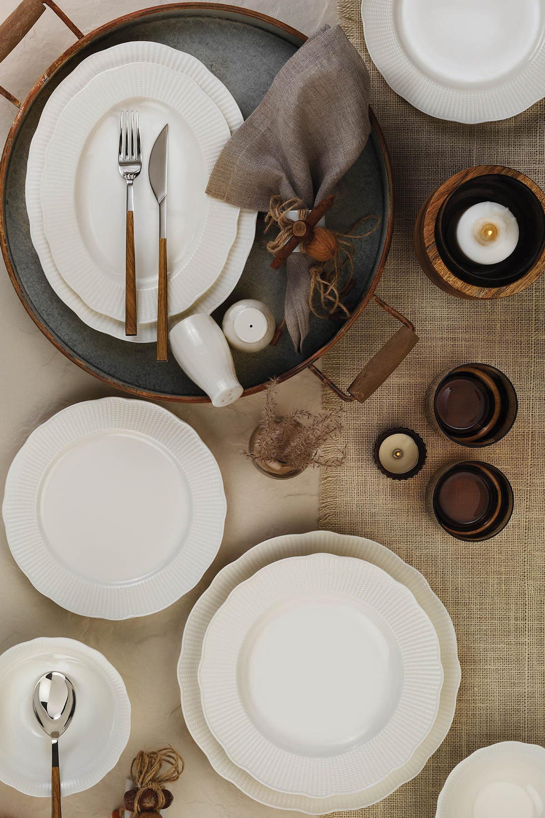 Kutahya Porselen Bone Ilay 26-Piece Dinner Set for 6 People