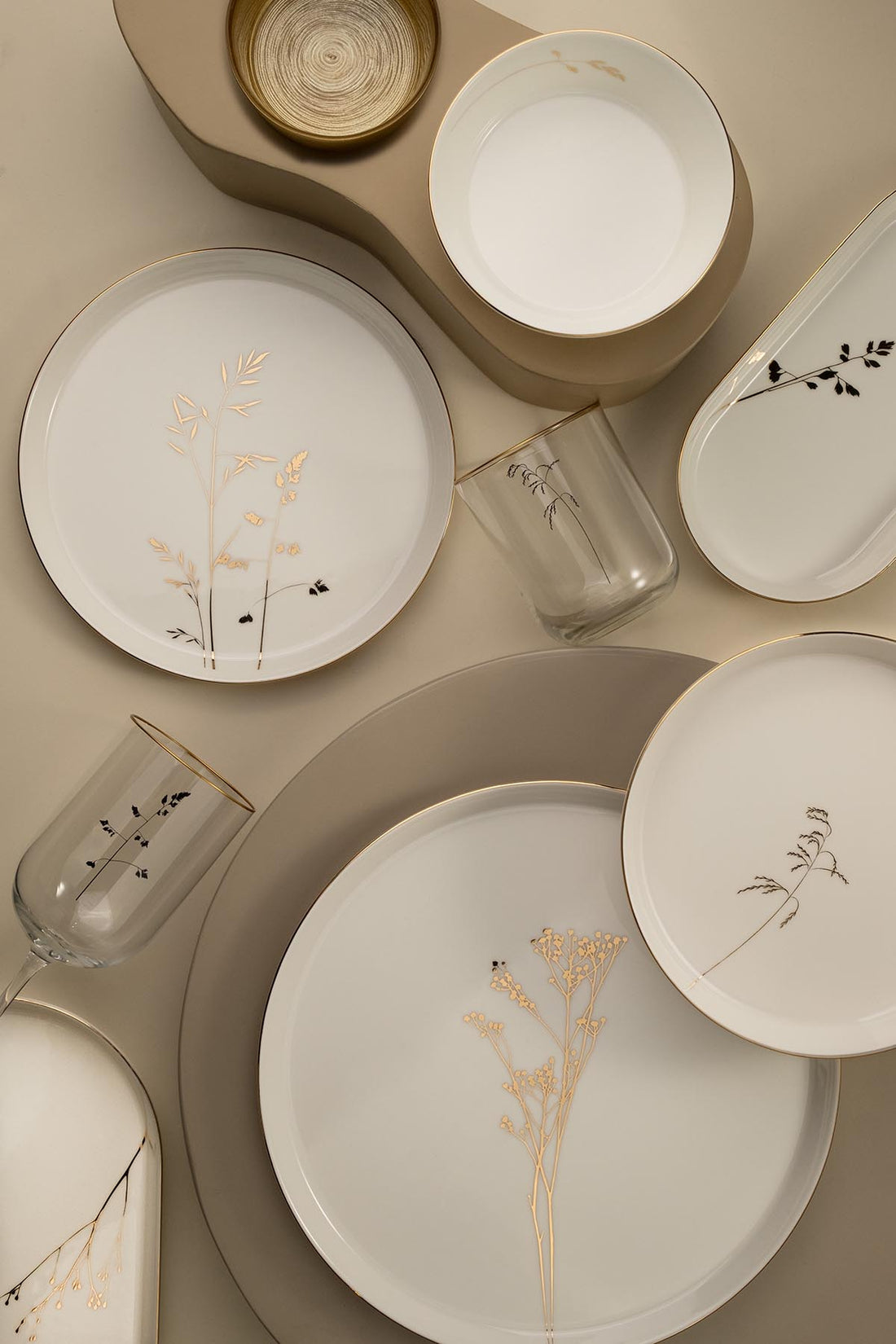 Kutahya Porcelain Bone V-Form 27-Piece Dinner Set – Angelica