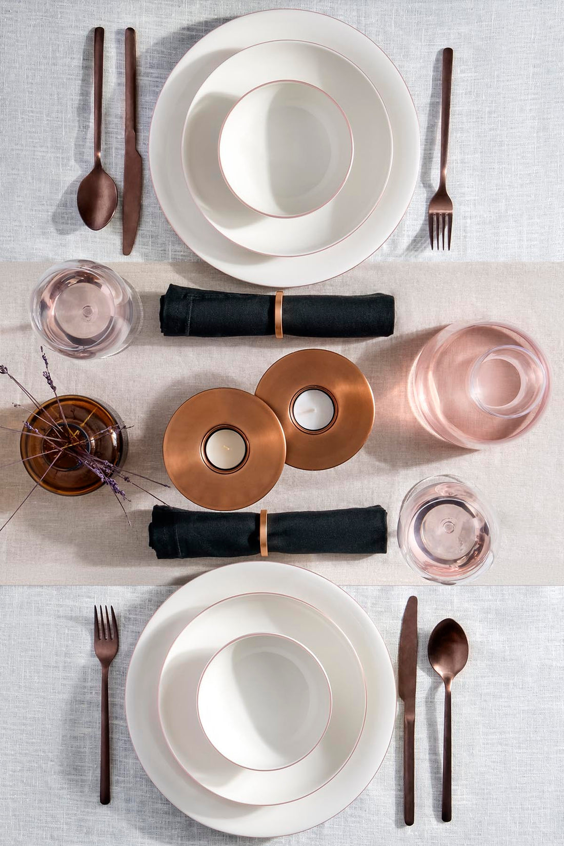 Kutahya Porcelain Bone Zeugma 18-Piece Dinner Set for 6 People – Matte Bronze Rim