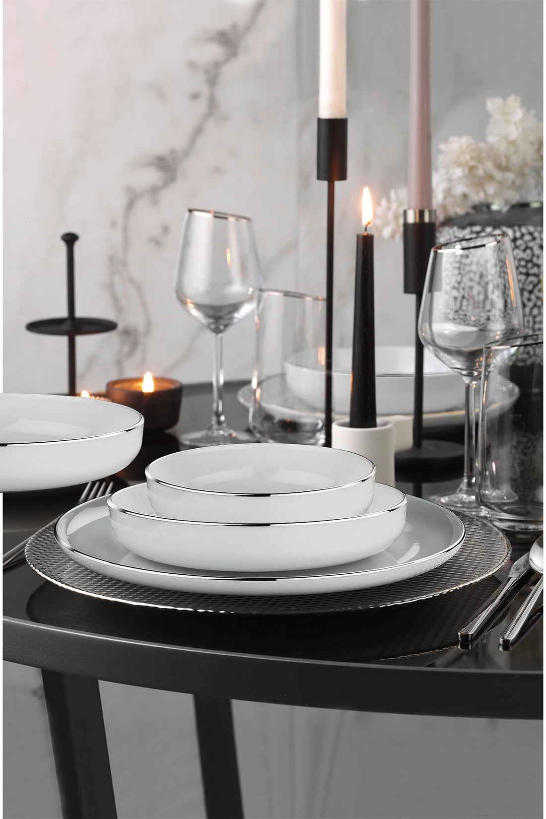 Kutahya Porcelain Moderna 18-Piece Dinner Set for 6 People – Platinum